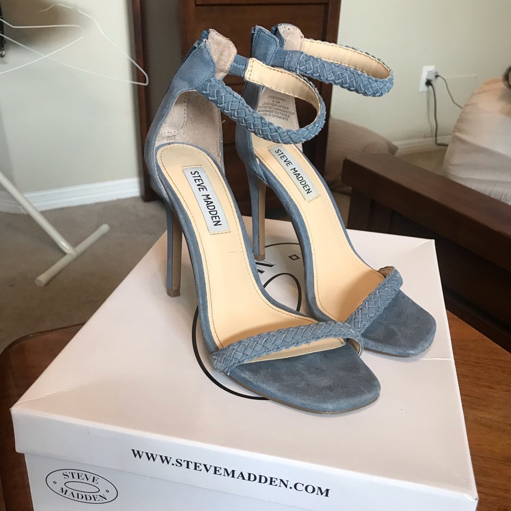 Steve Madden Blue Heels 5.5